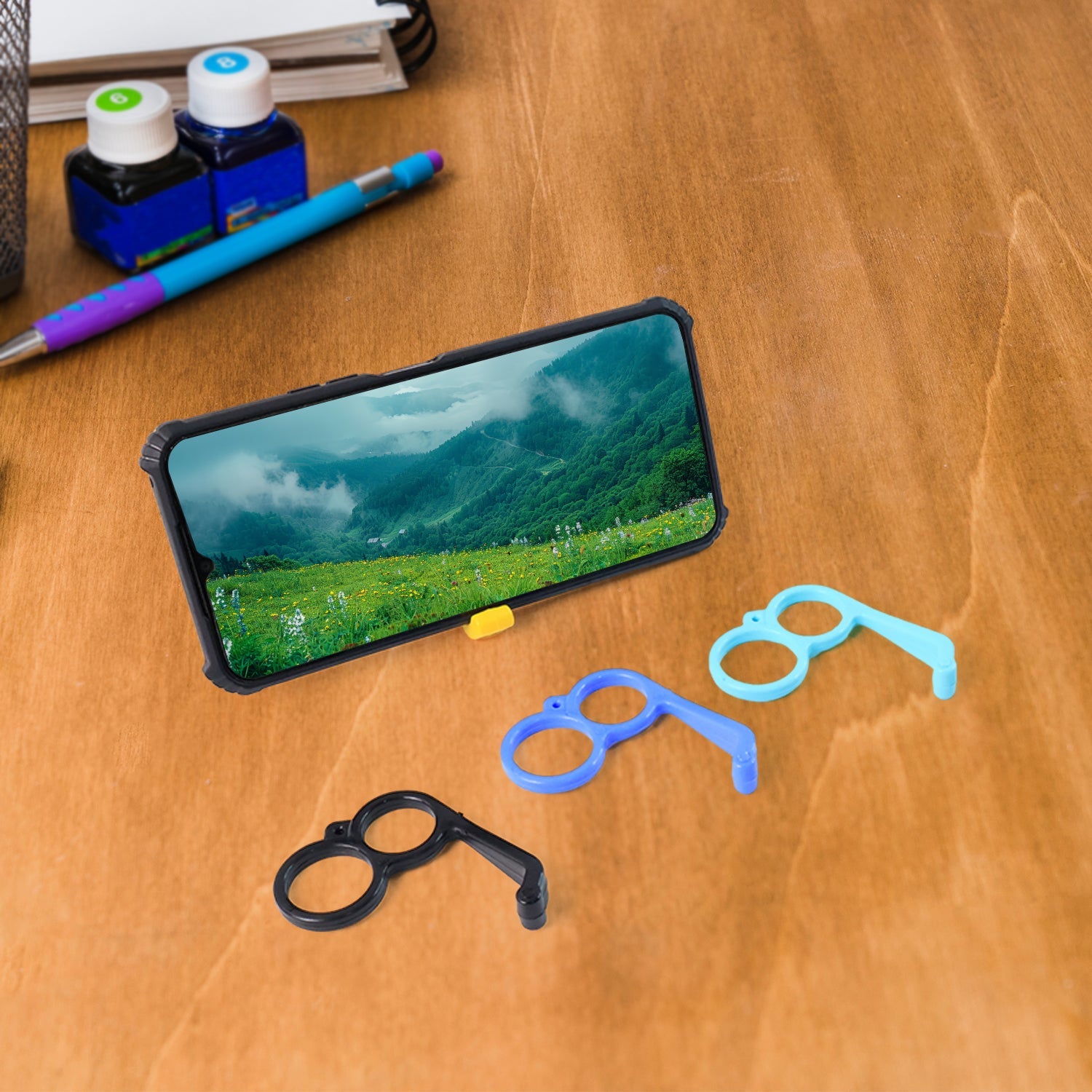 Universal Hand Holder Phone Stand Universal Hand Holder Phone Stand